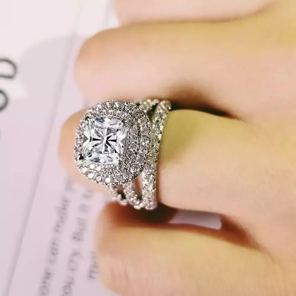 TAMIKA ROUND CUT WHITEGOLD BRIDAL WEDDING RING - Picture 12 of 14